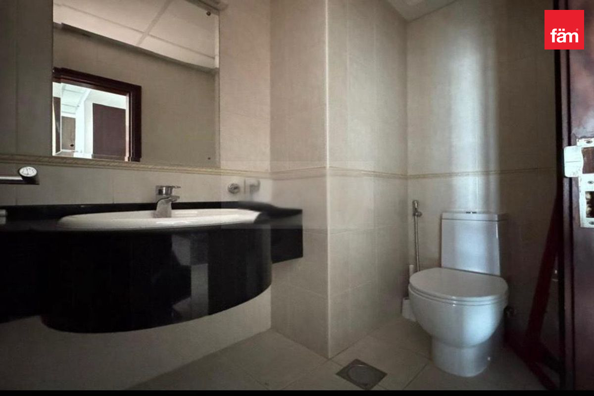 Stuning Panoramic View|Well Maintained|Best Layout-7