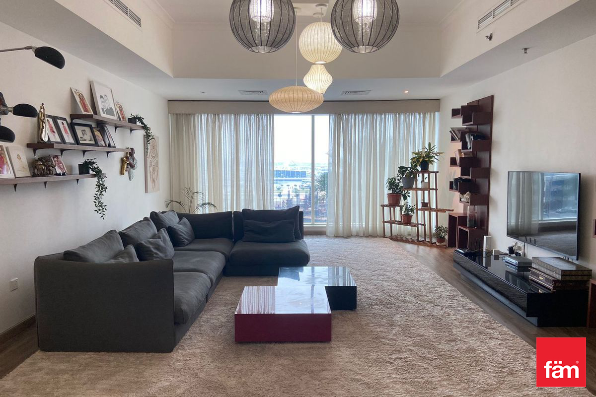 Price 160,000 AED 2 Bedroom Apartment for Rent in Emirates Crown