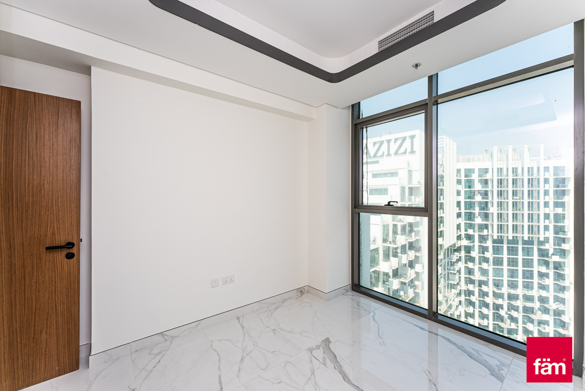 Vacant | On High Floor | Price Negotiable-13