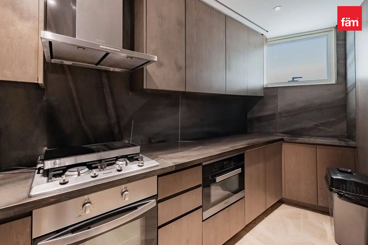 Fully Furnished | Prime Location | Beach Access-5