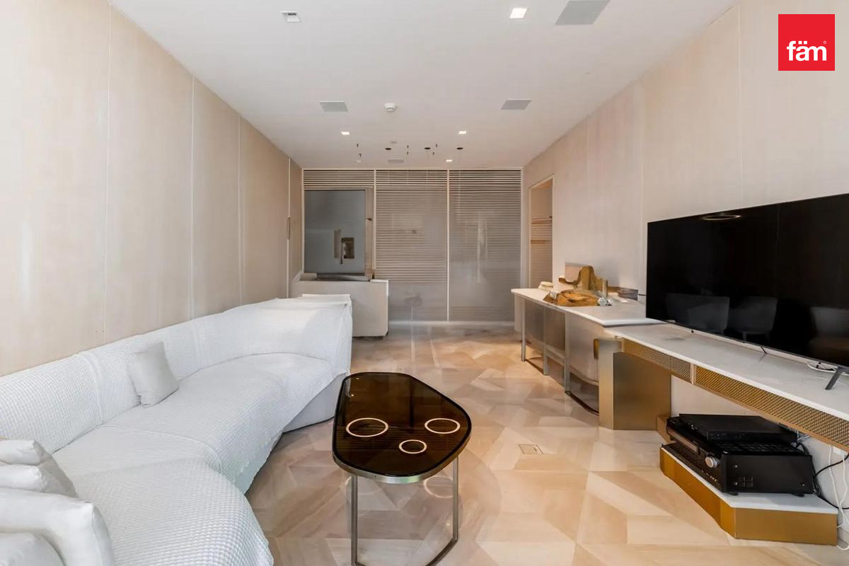 Fully Furnished | Prime Location | Beach Access-4