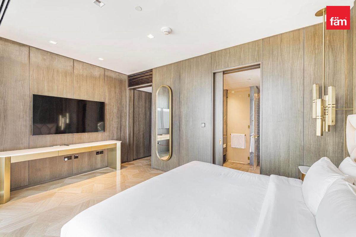 Fully Furnished | Modern | Beachfront Living-14