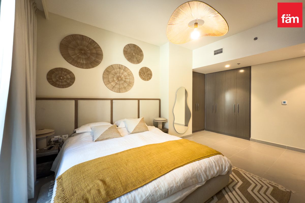 Motivated Seller/ Fully Furnished/ Spacious Unit-6