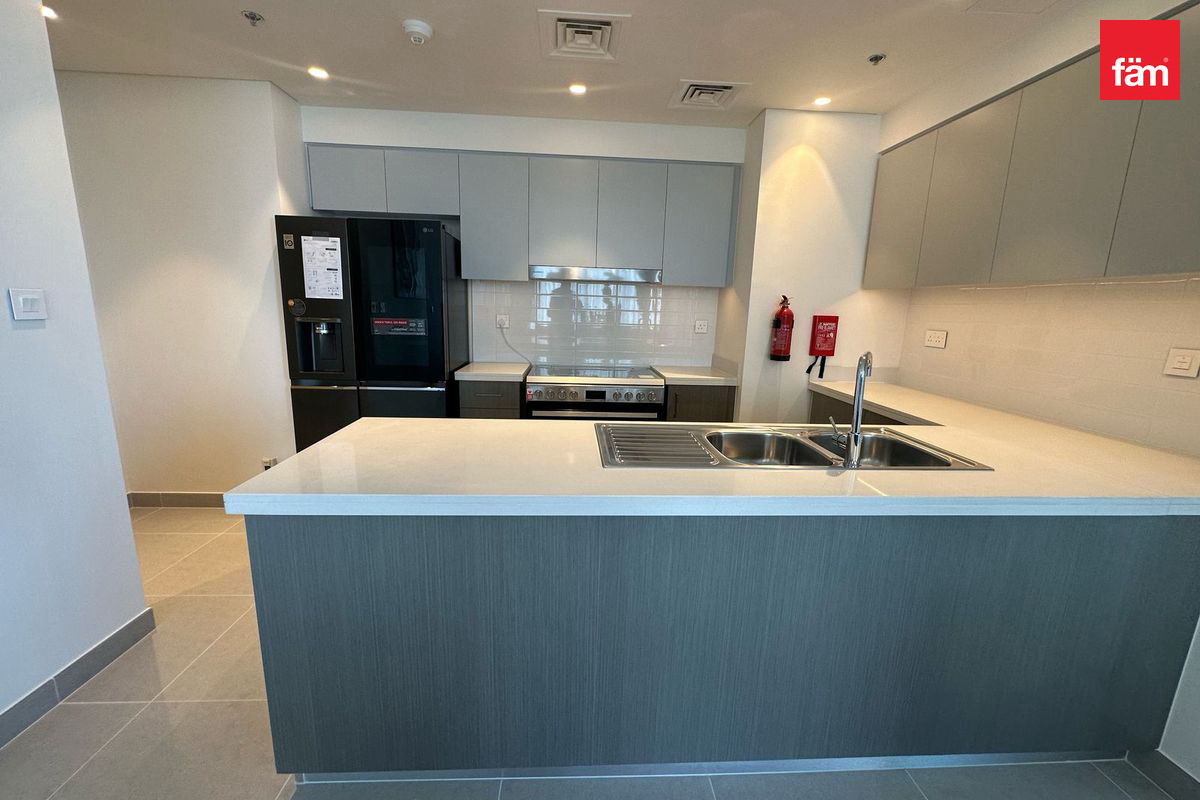 Lowest Price|Fully Furnished|Burj Khalifa View-6