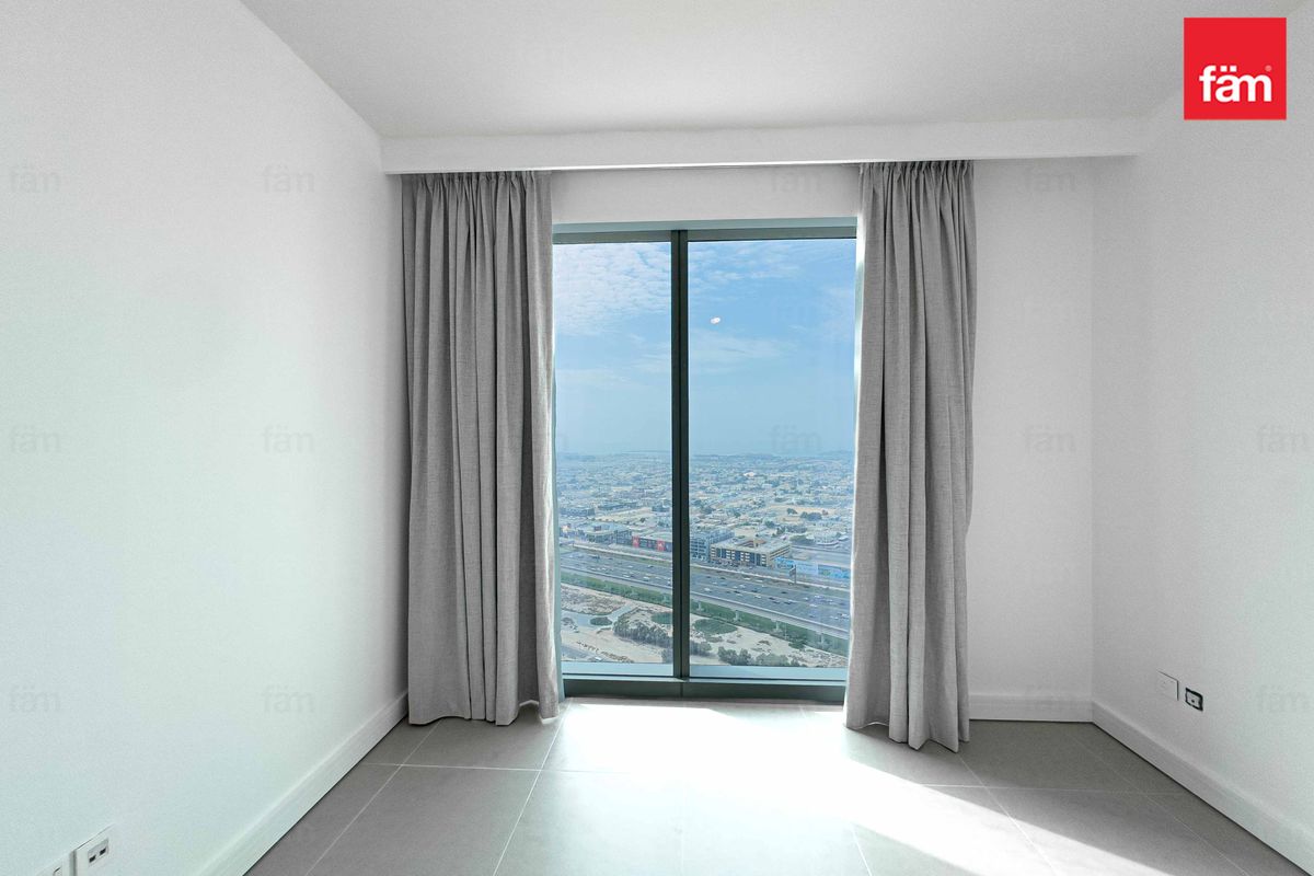 CHILLER FREE | SEA VIEW | AVAILABLE-13