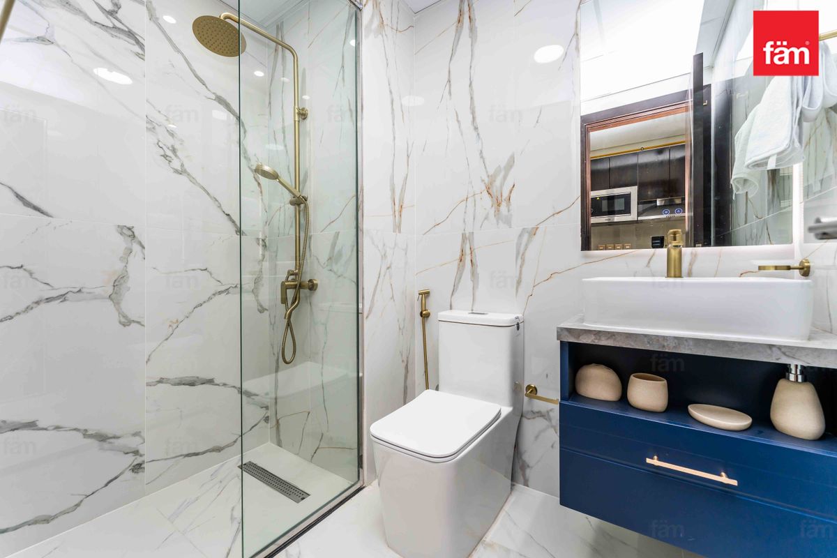 Fully furnished apt | pool view | Ready to move in-9