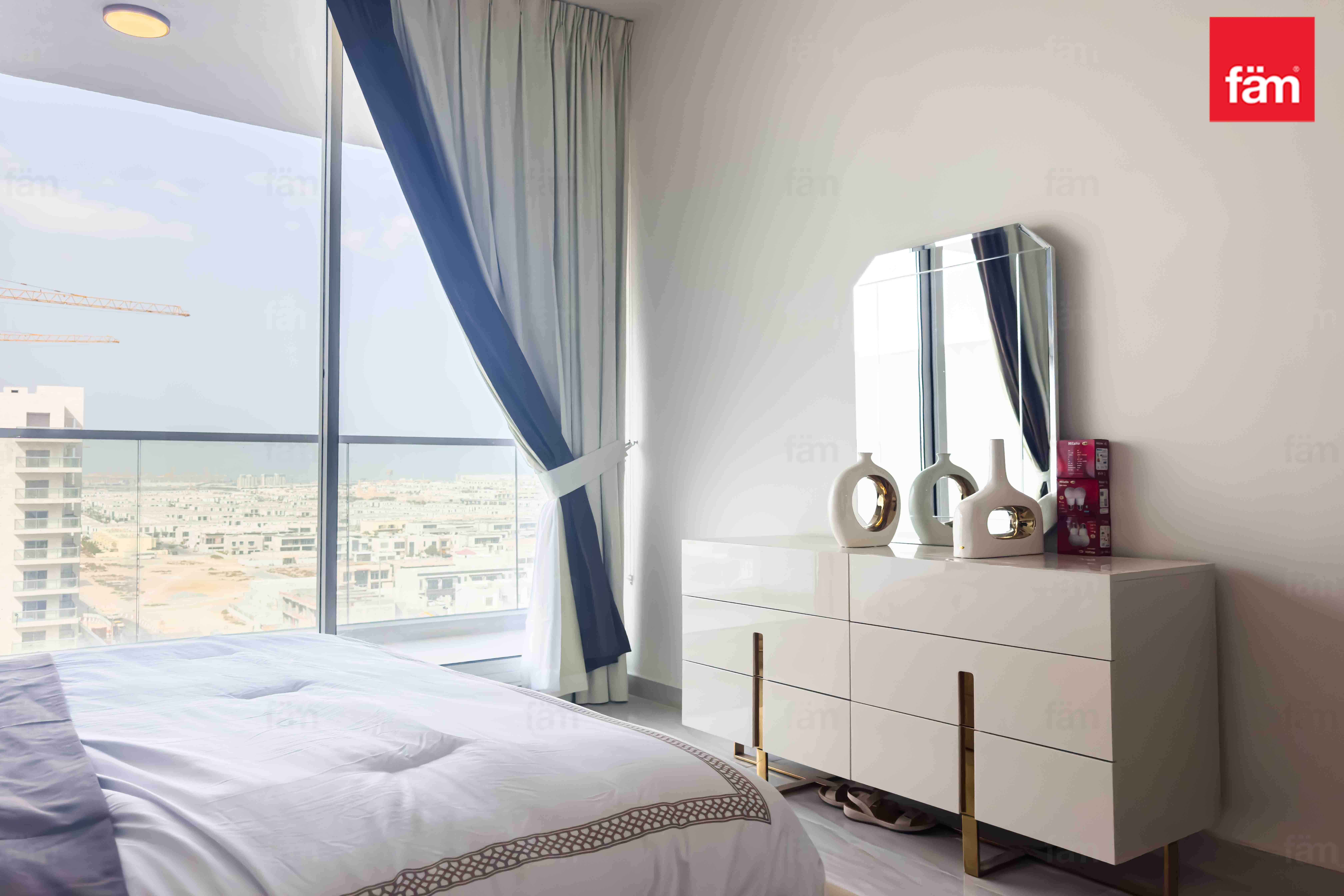 Deluxe | High Floor | 2 Bed | Study-17