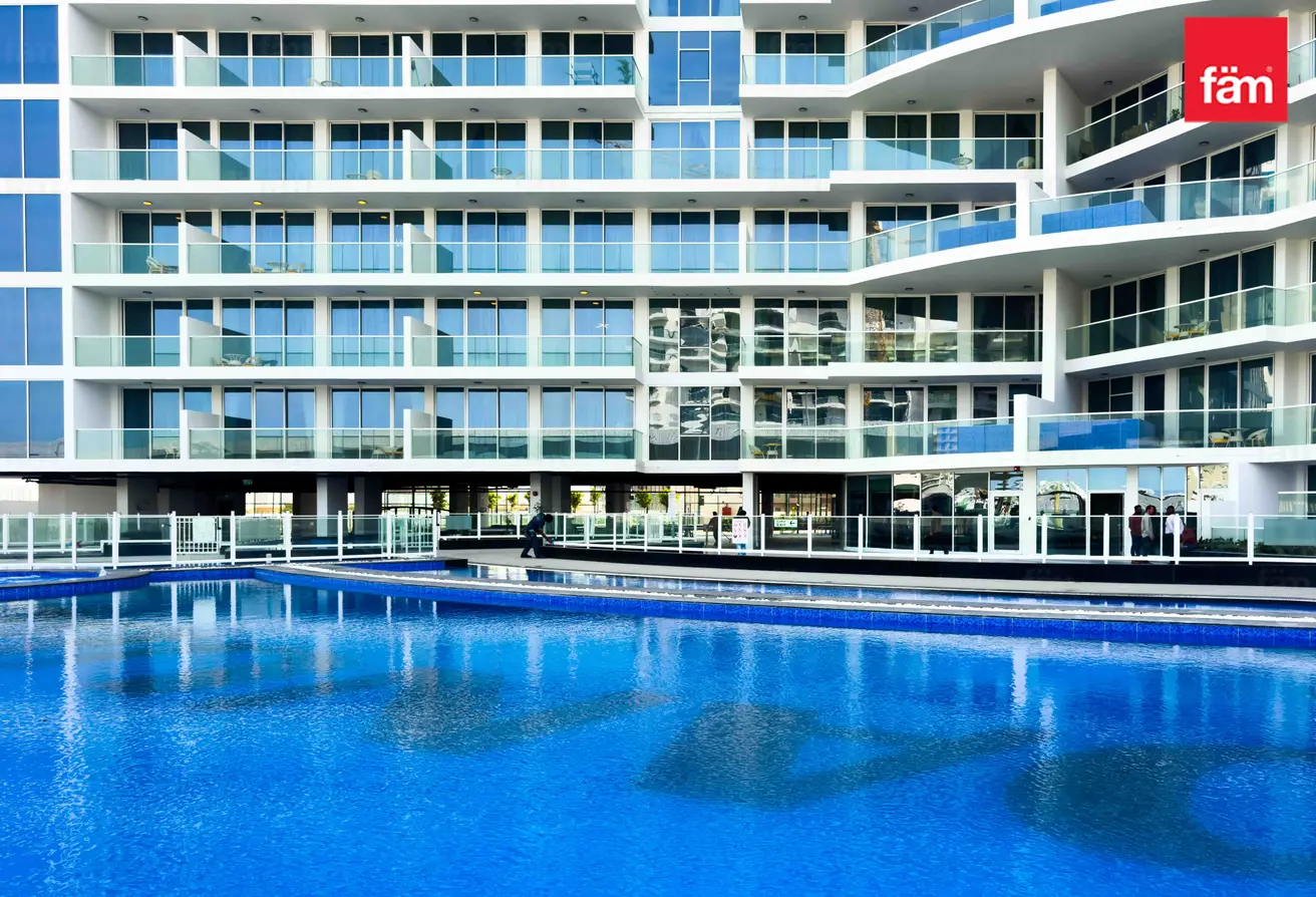Fully Furnished | Study | Private Pool-24