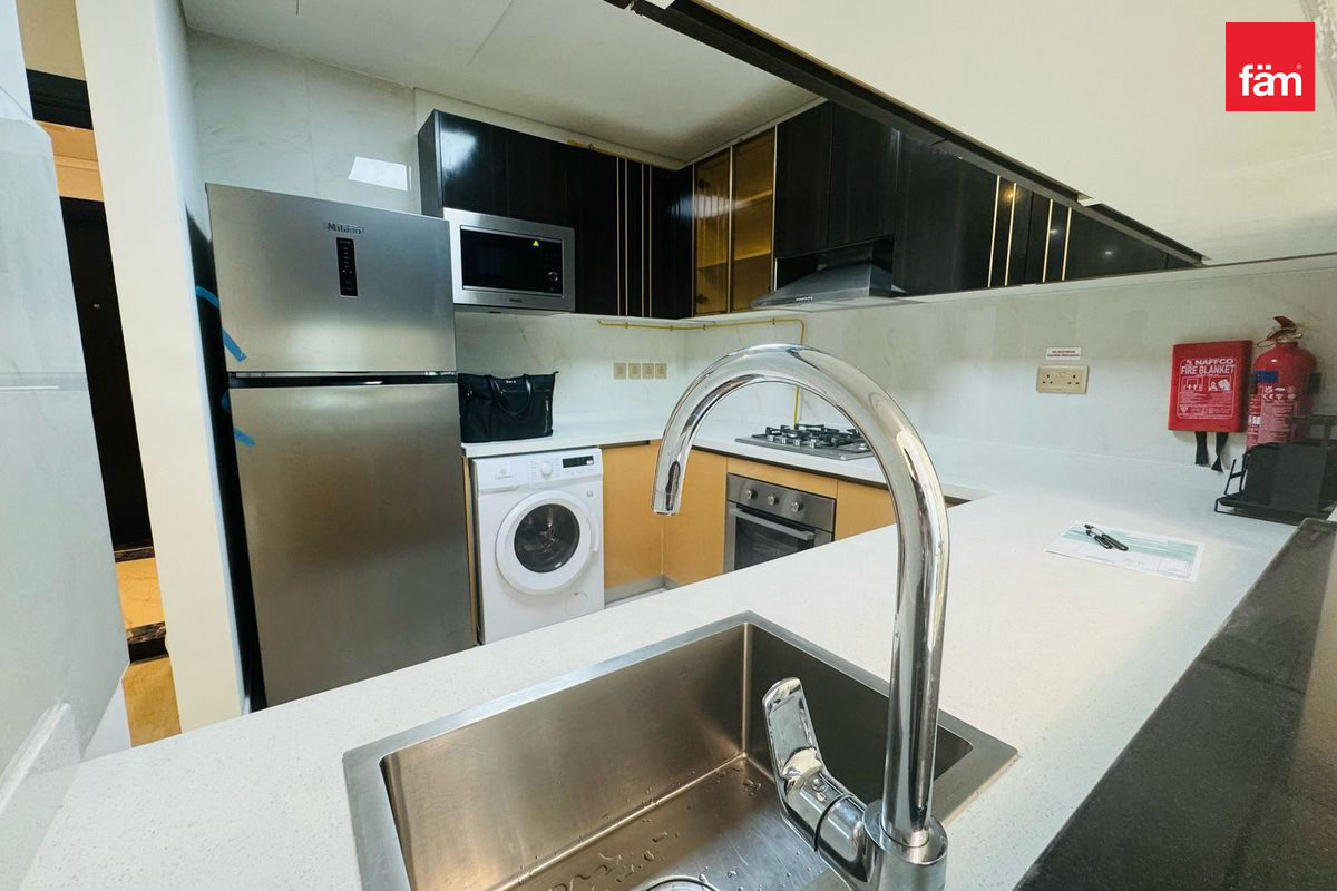 Luxury | Fully Furnished | Brand New-6