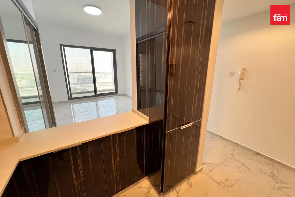 NEGOTIABLE | JVC | AMAZING VIEW| STUDIO-6