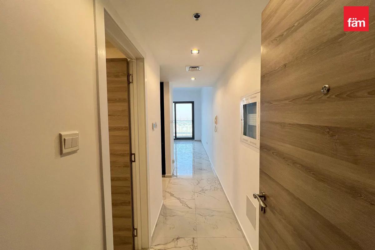 VACANT | HIGH FLOOR | SPACIOUS|STUDIO-7