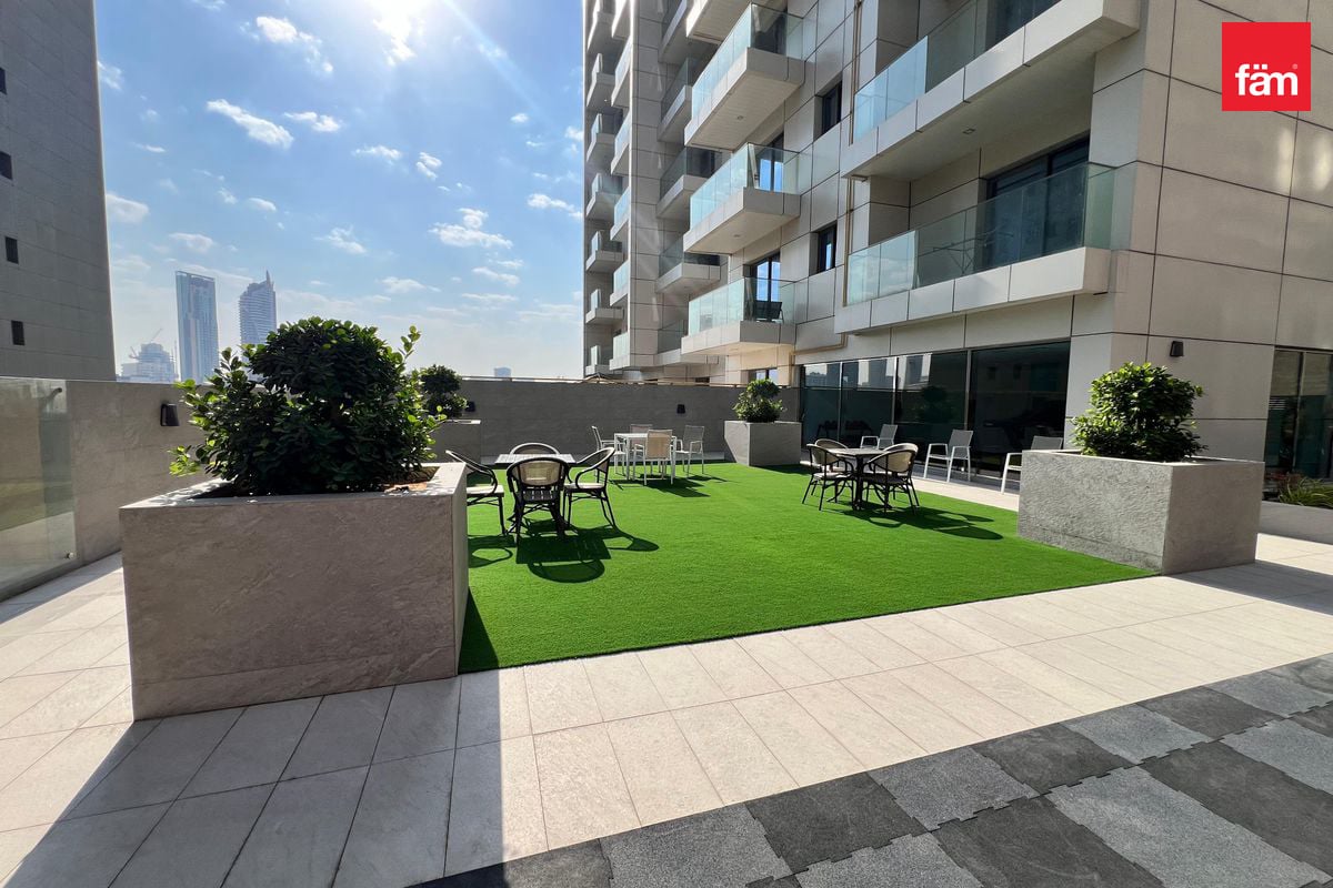VACANT | HIGH FLOOR | SPACIOUS|STUDIO-12