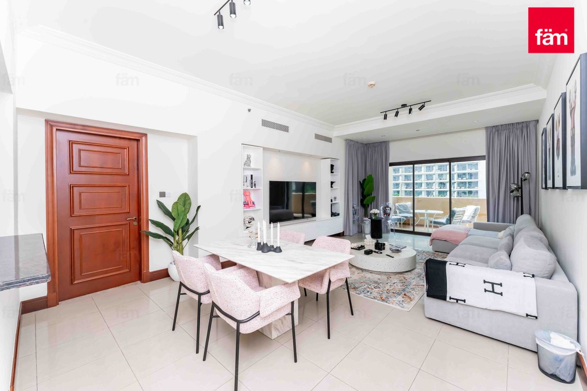 Luxurious | Extended Terrace | Private Beach-6