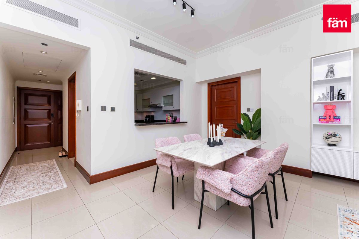 Luxurious | Extended Terrace | Private Beach-7