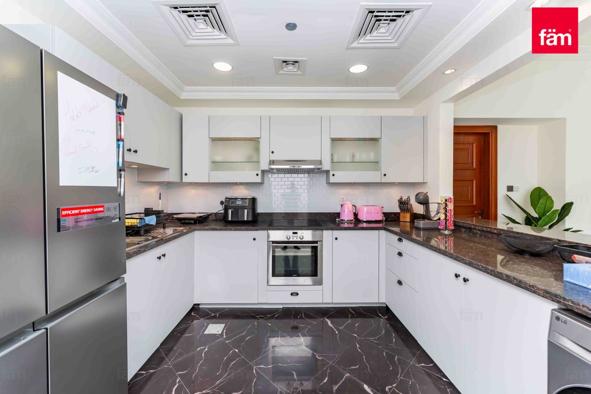 Luxurious | Extended Terrace | Private Beach-8