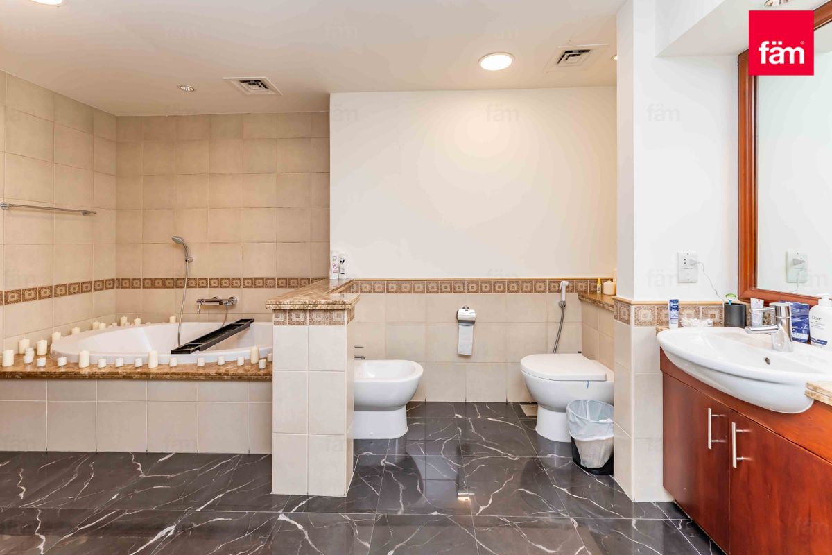 Luxurious | Extended Terrace | Private Beach-20