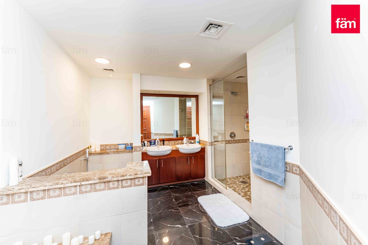 Luxurious | Extended Terrace | Private Beach-18