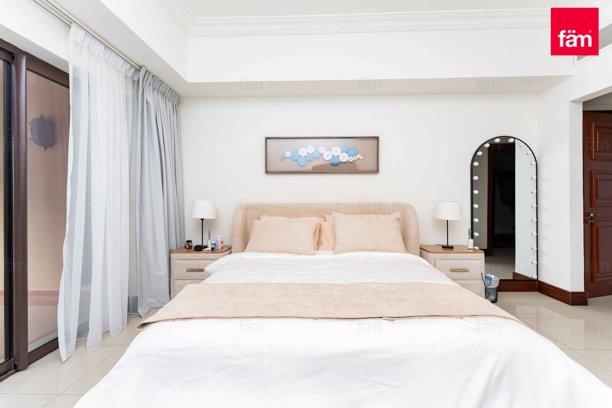 Luxurious | Extended Terrace | Private Beach-12