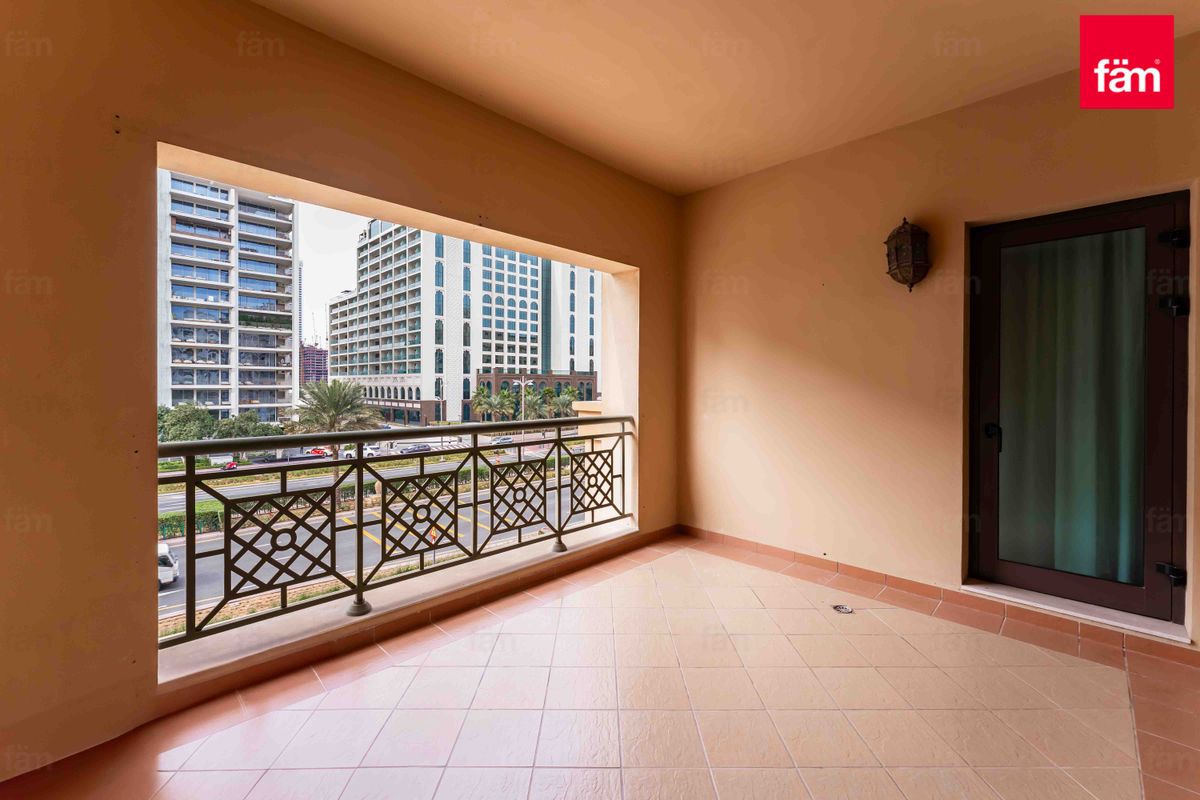 Luxurious | Extended Terrace | Private Beach-24