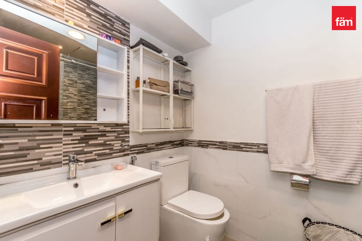 Best Location|/Furnished 3-Bedroom Apartment-9