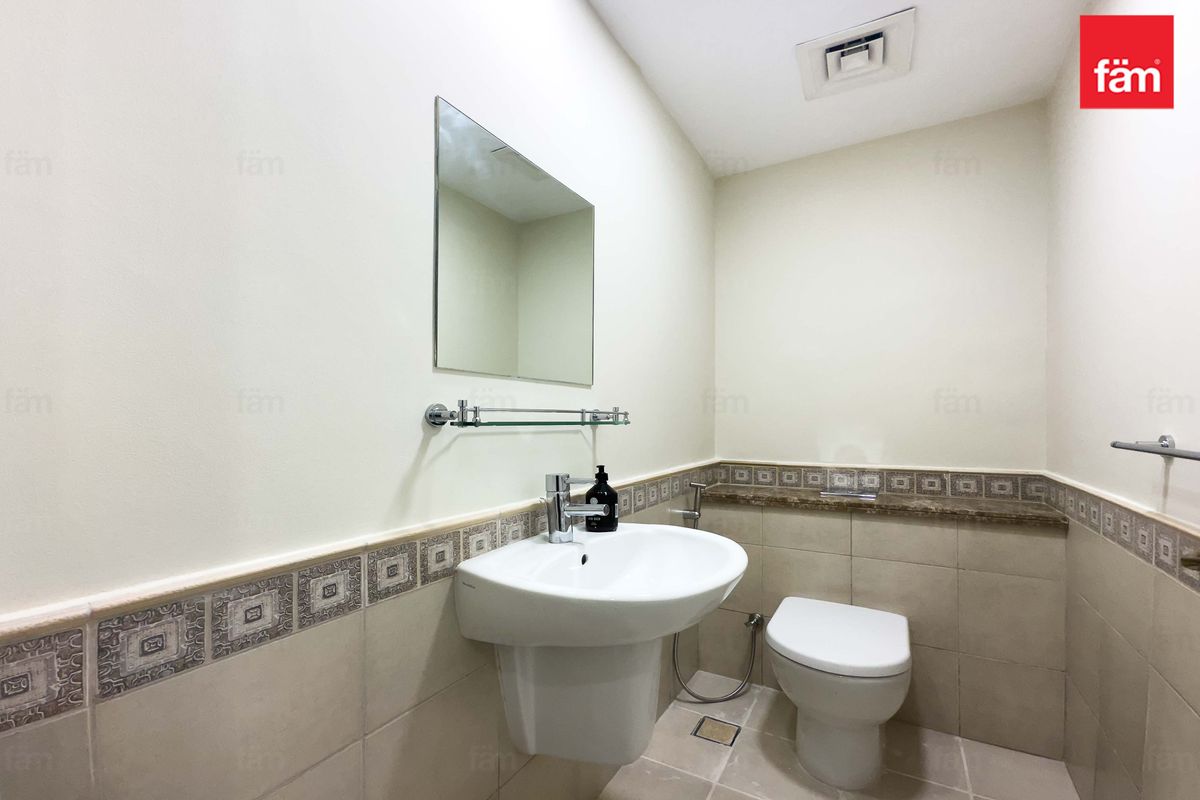 UNFURNISHED / HIGH FLOOR / NEAREST TO MALL-15