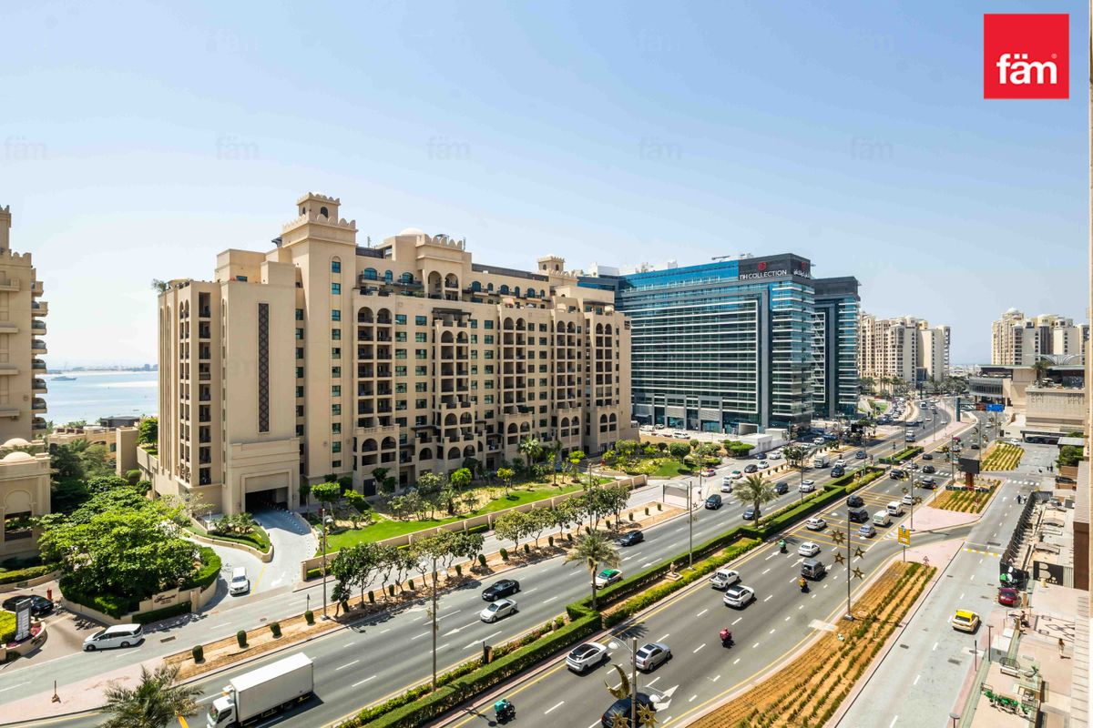 UNFURNISHED / HIGH FLOOR / NEAREST TO MALL-17