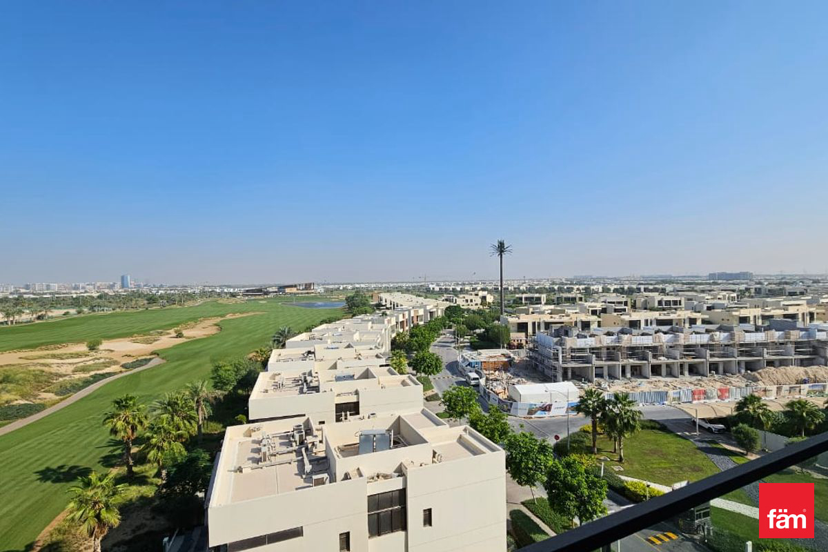 RARE | Golf View | Modern | Options needed-28