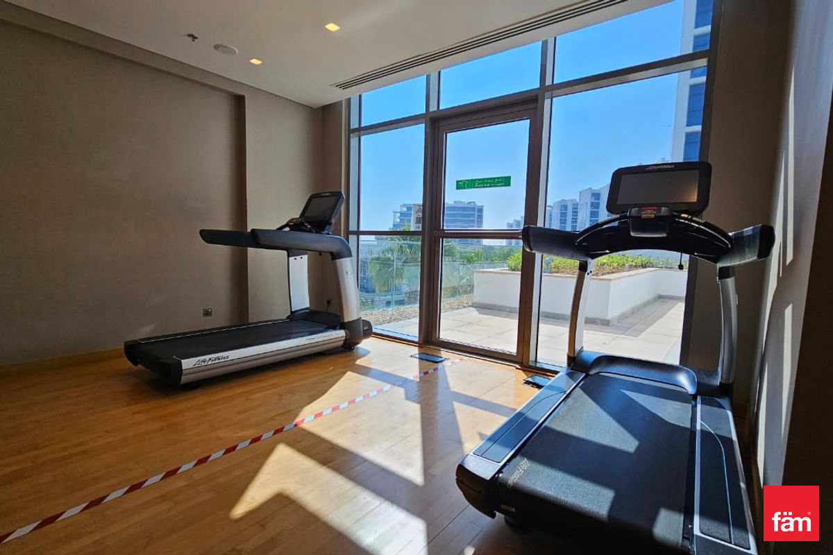 RARE | Golf View | Modern | Options needed-18