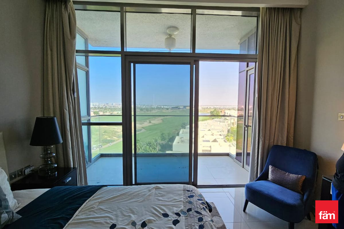 RARE | Golf View | Modern | Options needed-8