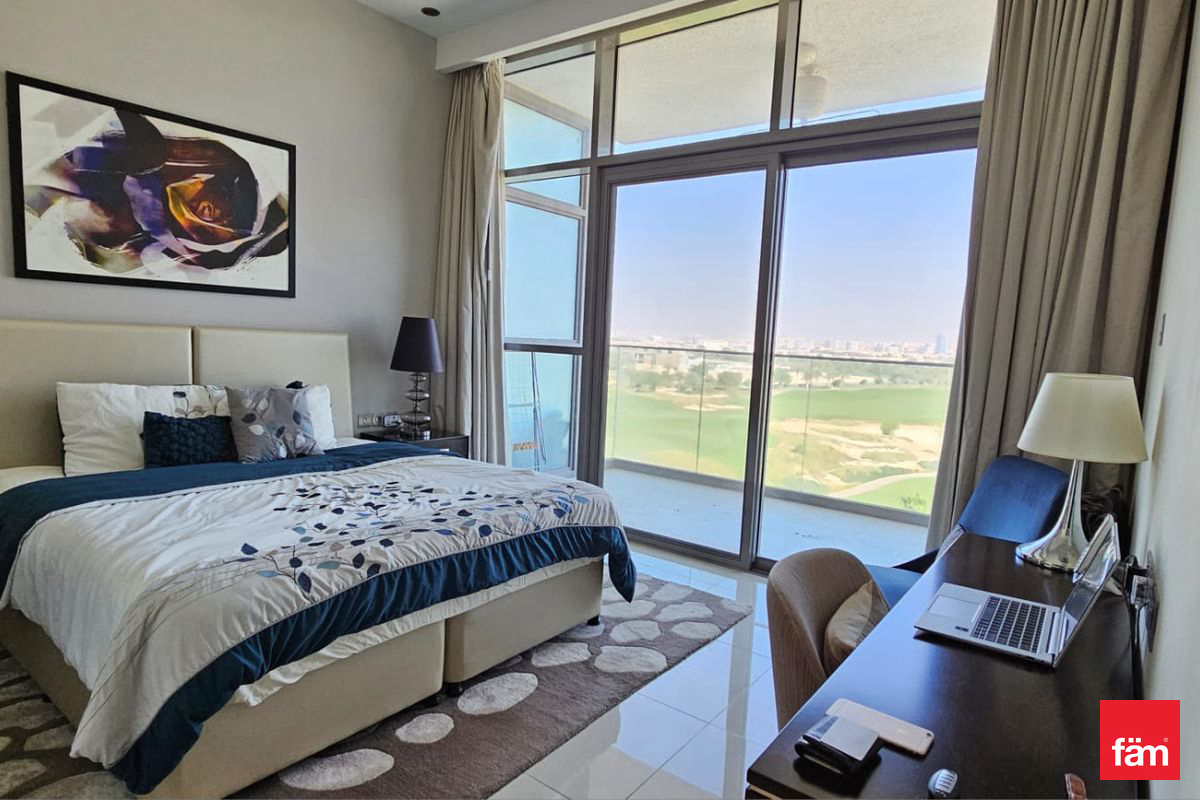 RARE | Golf View | Modern | Options needed-7
