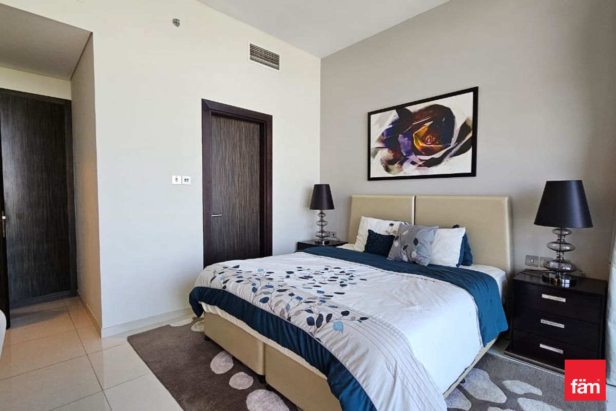 RARE | Golf View | Modern | Options needed-14