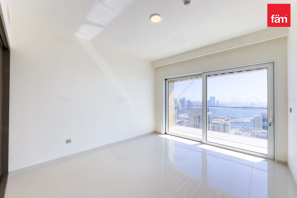 PANORAMIC VIEWS | TOP FLOORS | MARBLE FINISHES-18