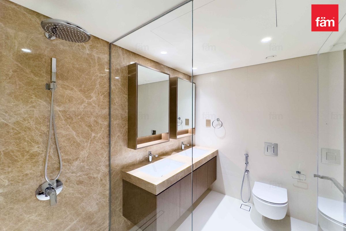 PANORAMIC VIEWS | TOP FLOORS | MARBLE FINISHES-17