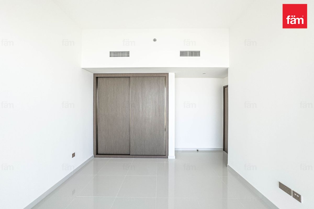 Vacant Now | Exclusive Beach Access-11