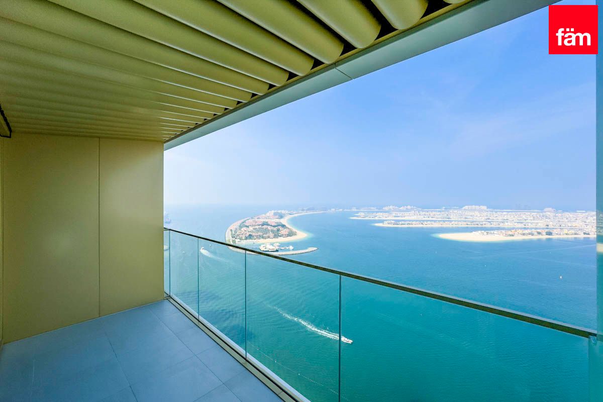 Full Palm Views | Stunning 2 Br | Private Beach-11