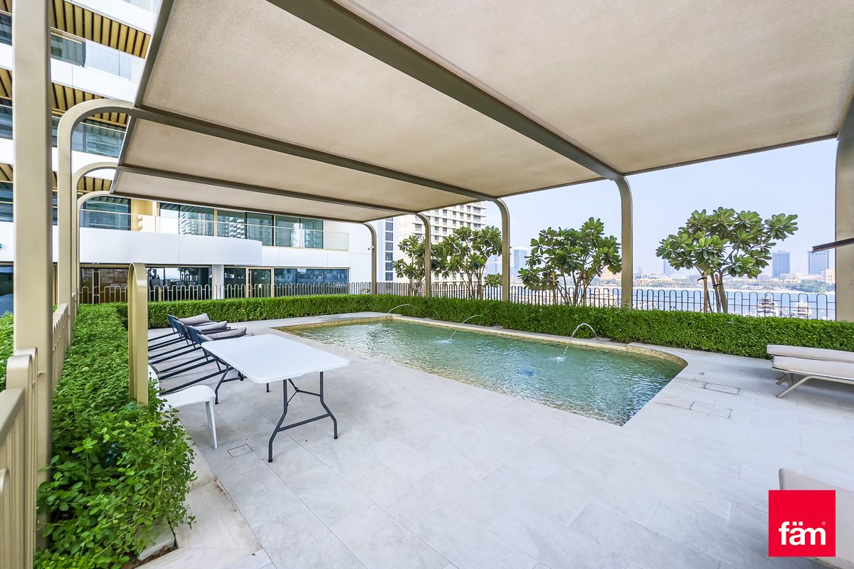 Full Palm Views | Stunning 2 Br | Private Beach-25