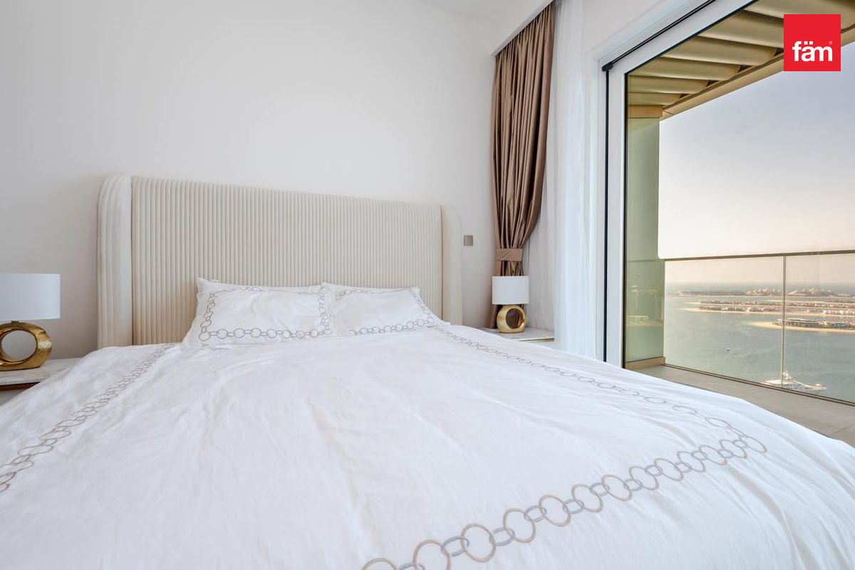 Stunning 3 BR | High Floor | Private Beach Access-10