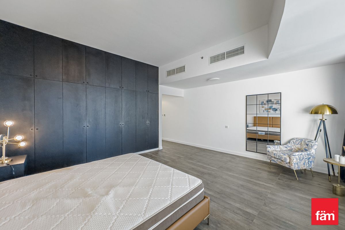 Direct Metro Access DMCC | Furnished | High Floor-19