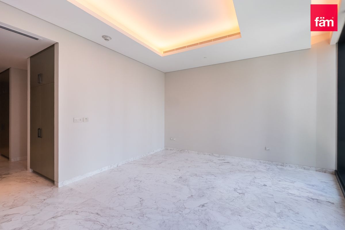 High Floor, Burj and Fountain view, for sale too-18