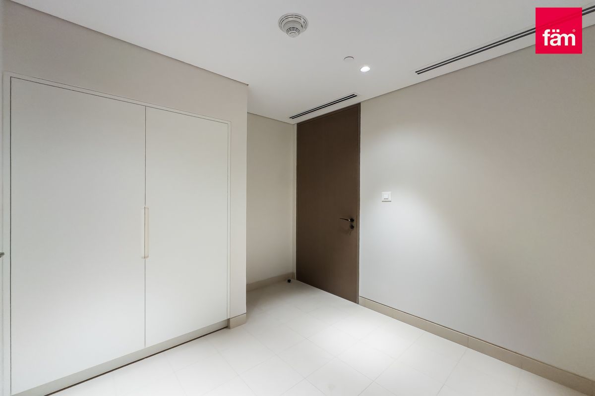 High Floor, Burj and Fountain view, for sale too-9