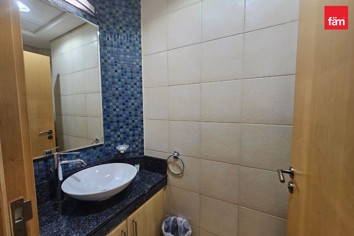 Private Beach Access | Large Layout | Vacant-12
