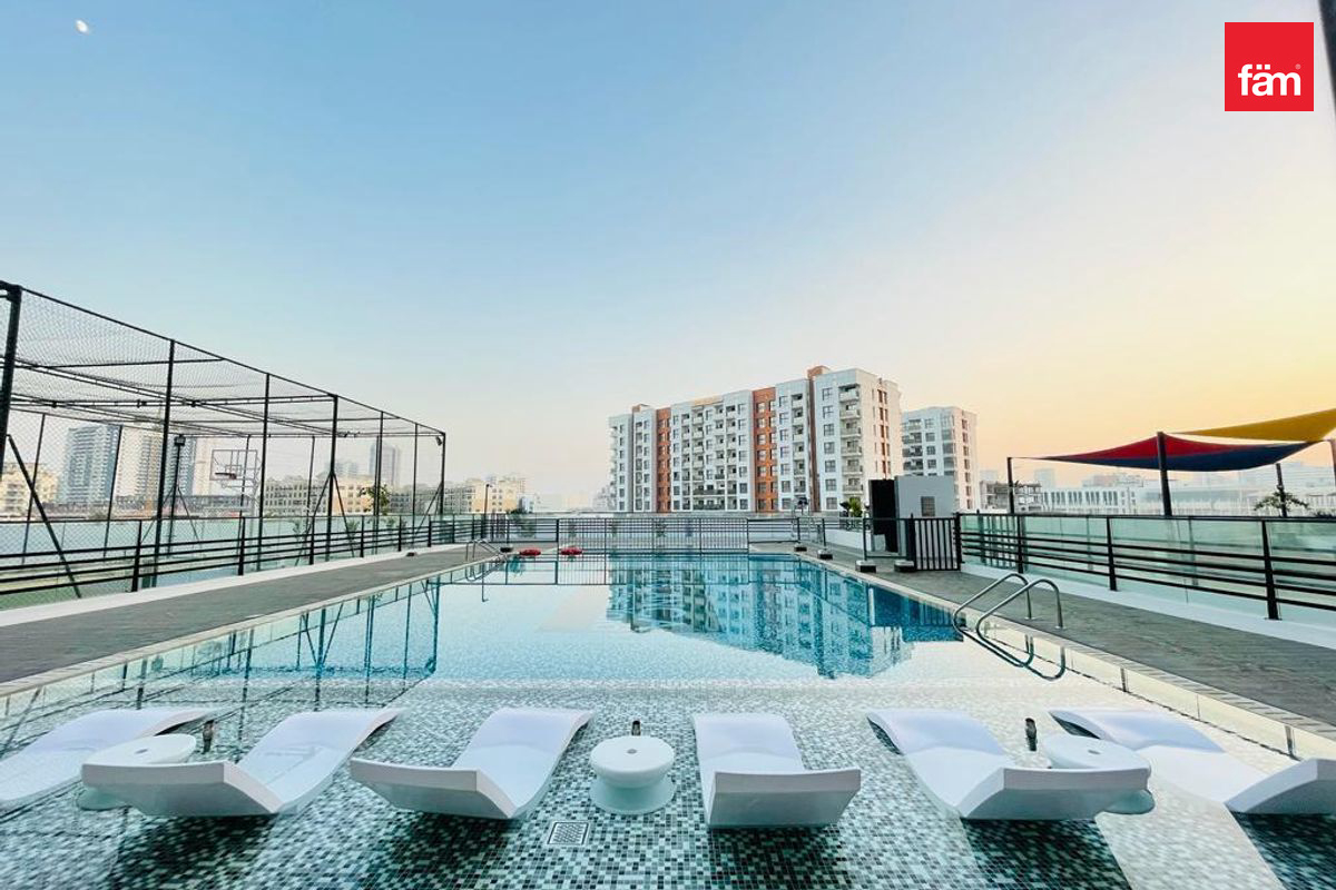 Pool View | Vacant Now| Multiple Options-11