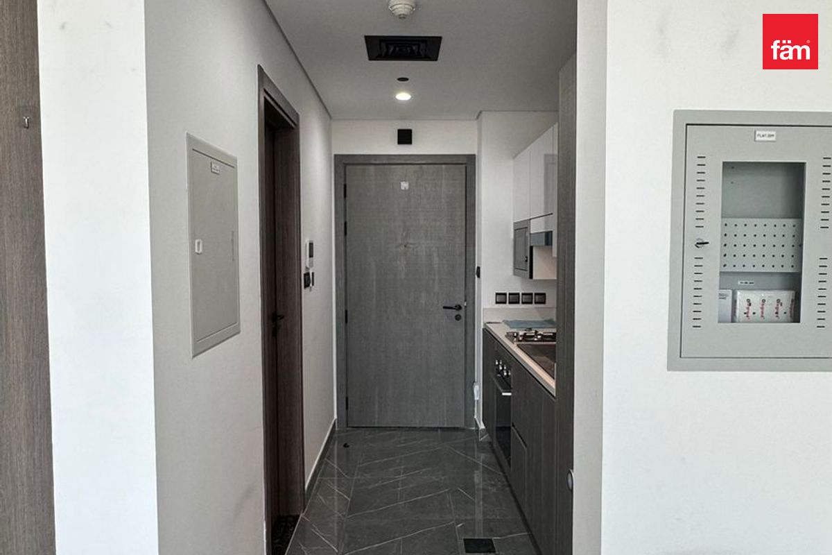 Chiller Free | Vacant | Parking | Best Amenities-7