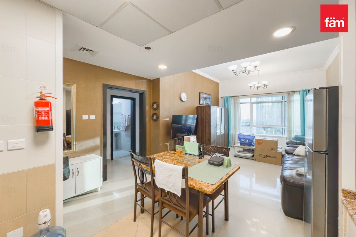 Close to Metro| Full lake View| Fully Furnished-7