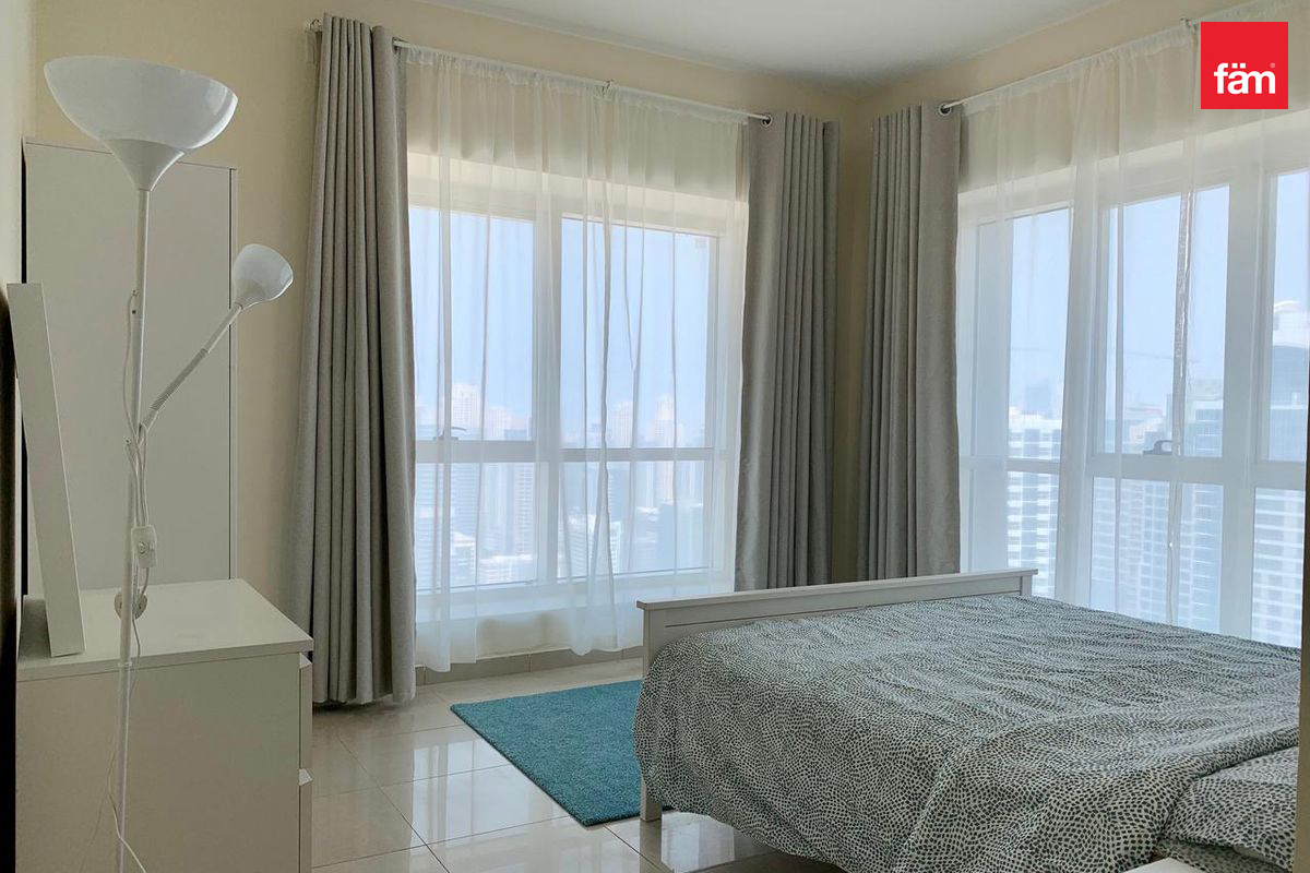 Spacious Layout | Vacant | Sea View-8