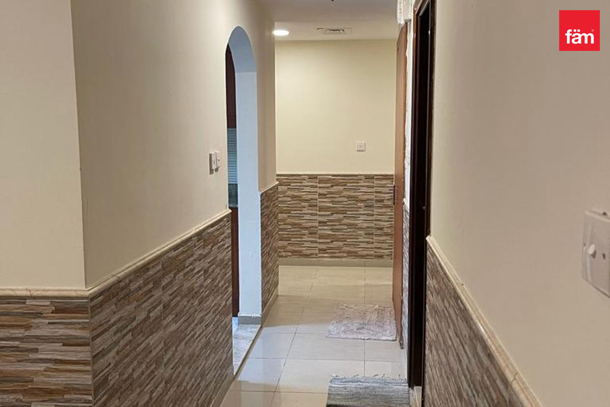 Spacious Layout | Vacant | Sea View-6