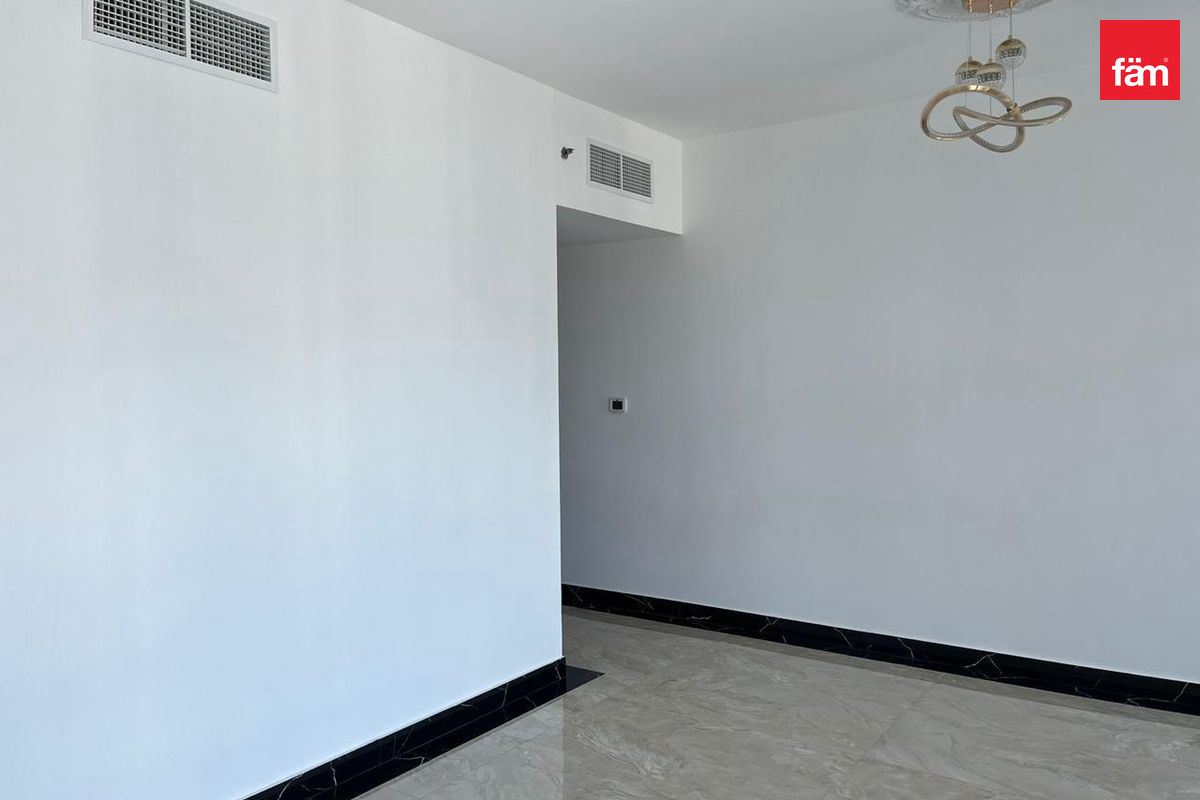 UPGRADED | LAKE VIEW | HIGH FLOOR | 2 PLUS MAID-6