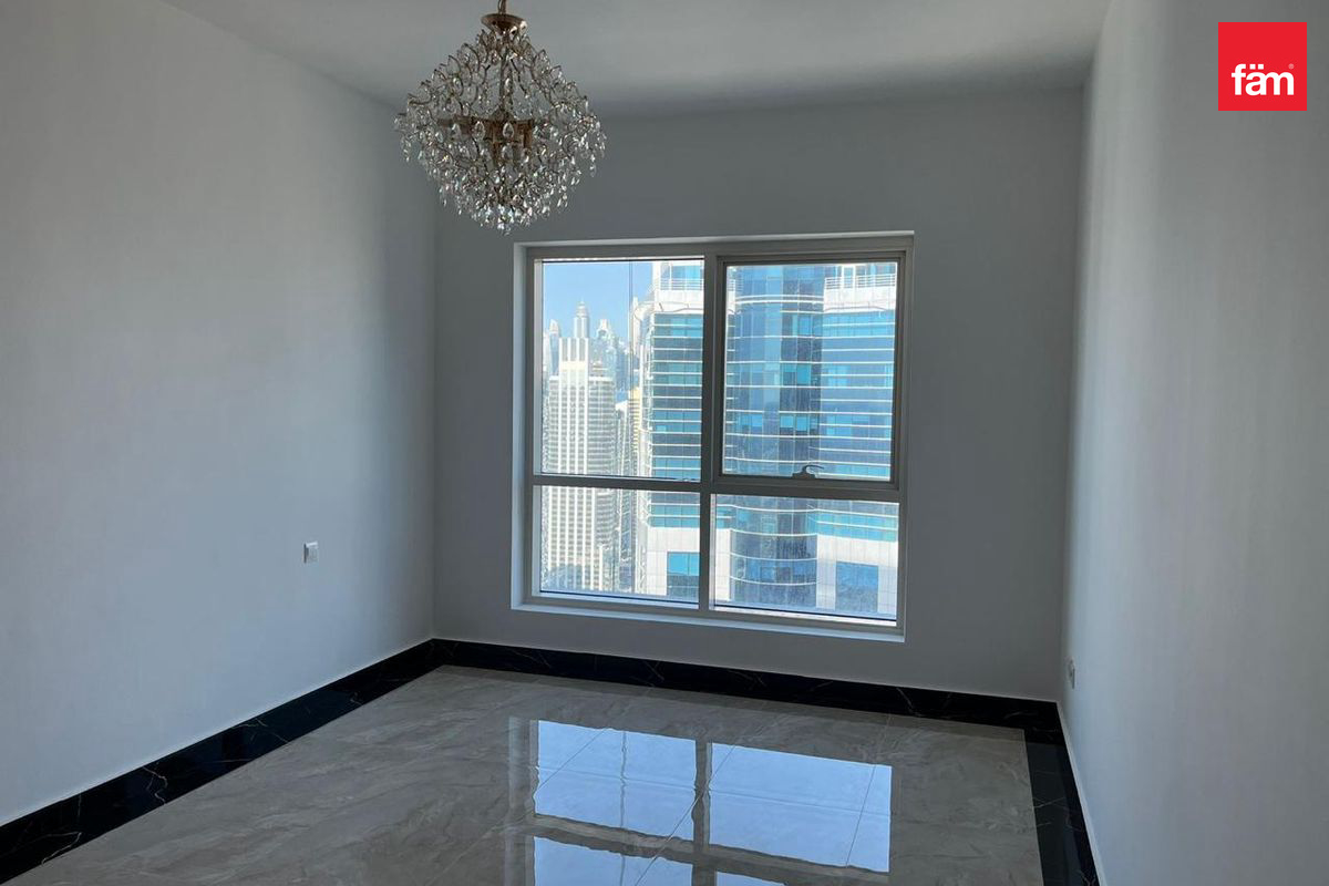 UPGRADED | LAKE VIEW | HIGH FLOOR | 2 PLUS MAID-4