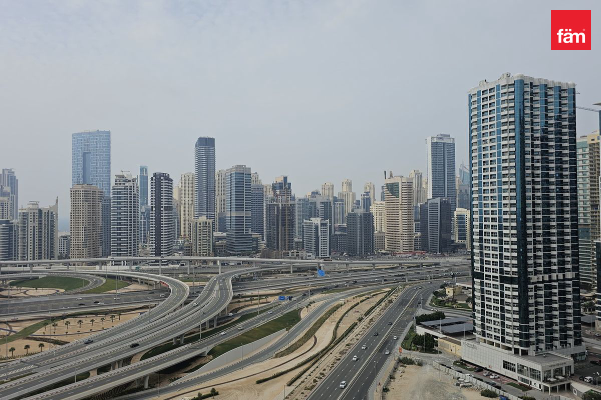 High Floor| Marina Facing | Canal View-18
