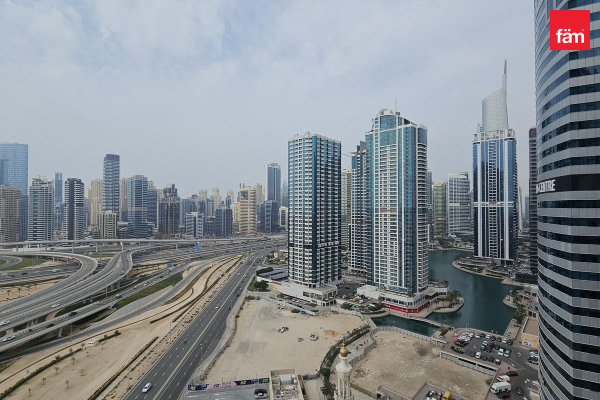 High Floor| Marina Facing | Canal View-17